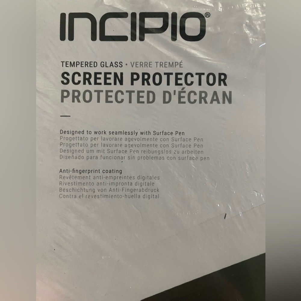 Incipio Tempered Screen Protector - Picture 2 of 5